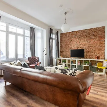 Bright Gorgeous 3bd Patio Ac! #360 *