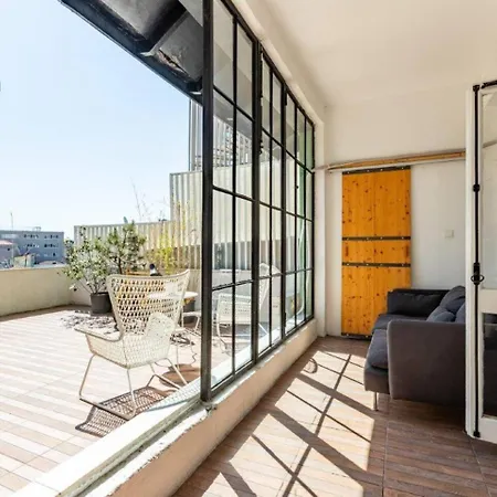 Bright Gorgeous 3bd Patio Ac! #360 Apartment